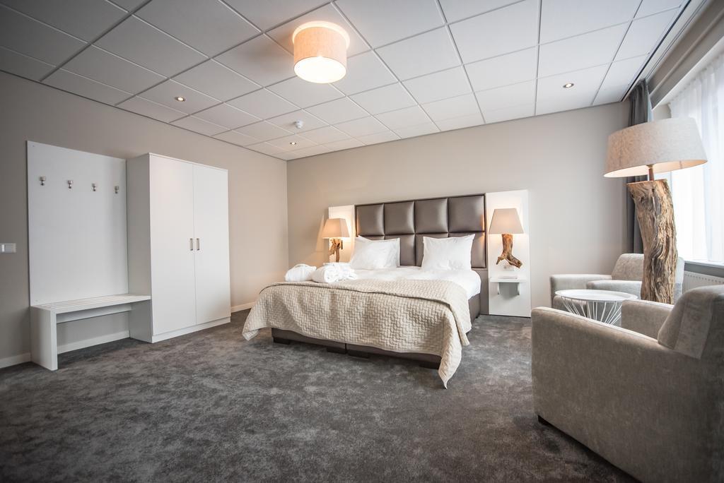 Hotel Het Raedthuys Sint-Maartensdijk Extérieur photo